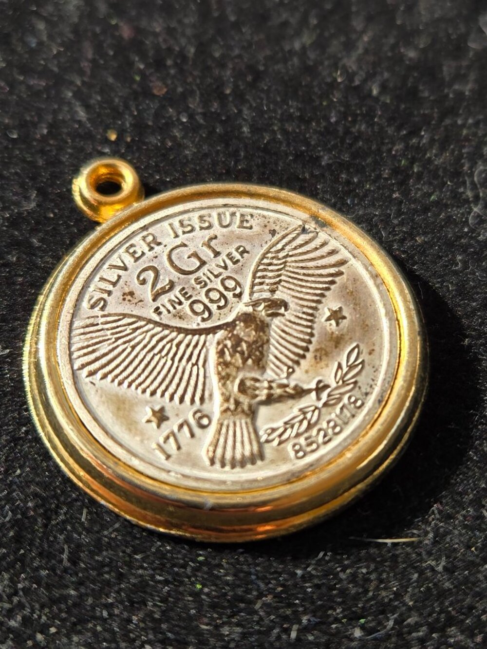 Vintage Silver Issue 2 Gr Fine Silver Eagle .999 Coin Pendant 1976 Bicentennial - Picture 4 of 5